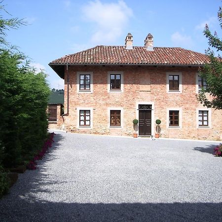 B&B Cascina Gaione Via Gallina,18B 12052 Neive Cn Экстерьер фото