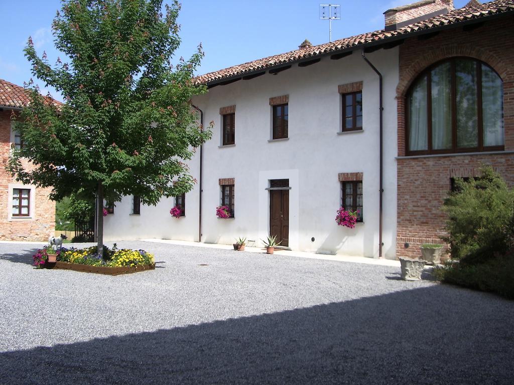 B&B Cascina Gaione Via Gallina,18B 12052 Neive Cn Экстерьер фото