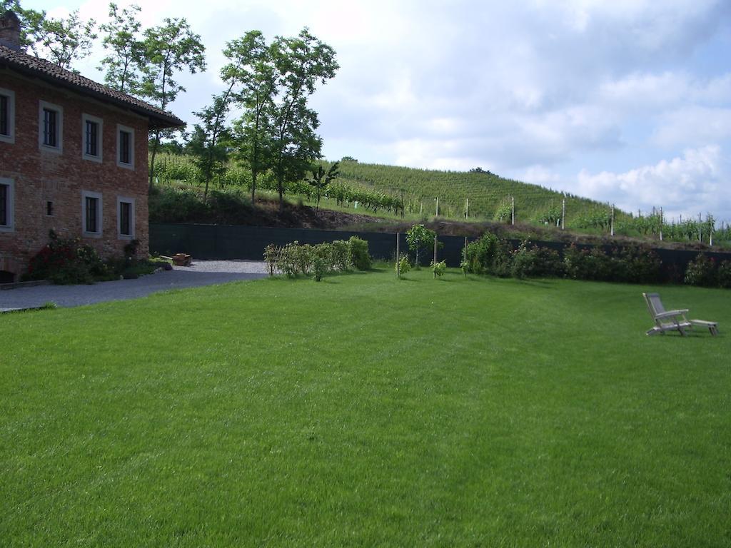B&B Cascina Gaione Via Gallina,18B 12052 Neive Cn Экстерьер фото