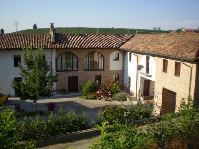 B&B Cascina Gaione Via Gallina,18B 12052 Neive Cn Экстерьер фото